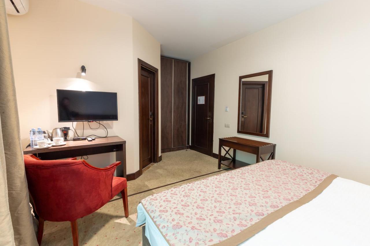 Elea Old Tbilisi Hotel エクステリア 写真