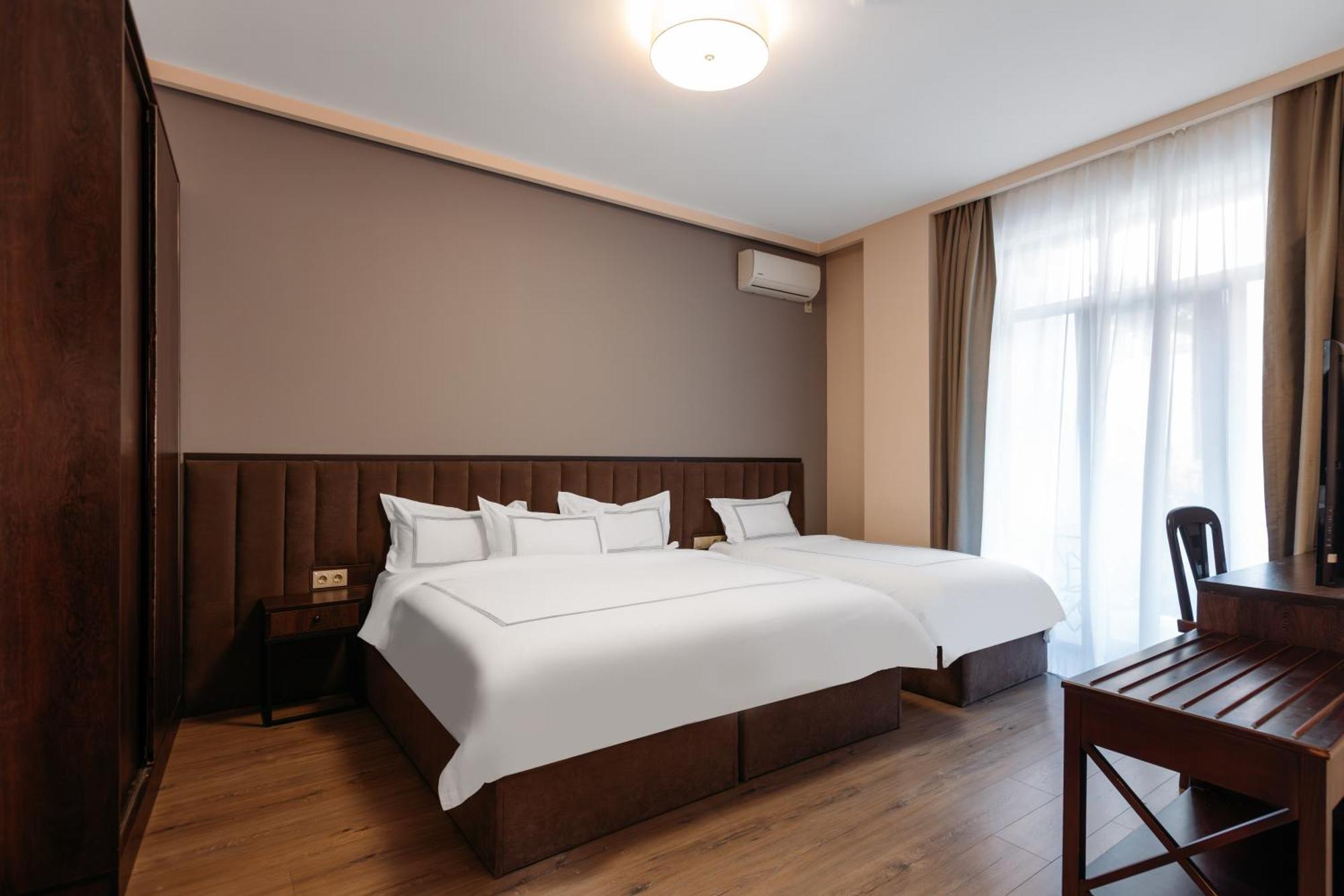 Elea Old Tbilisi Hotel エクステリア 写真