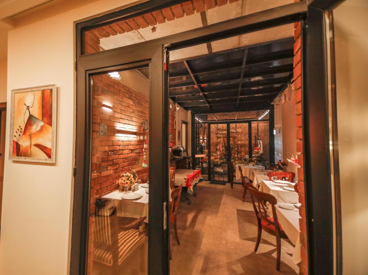 Elea Old Tbilisi Hotel エクステリア 写真
